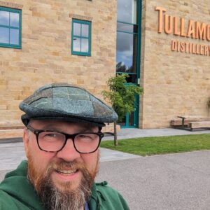 Ede vor Tullamore Dew Distillery